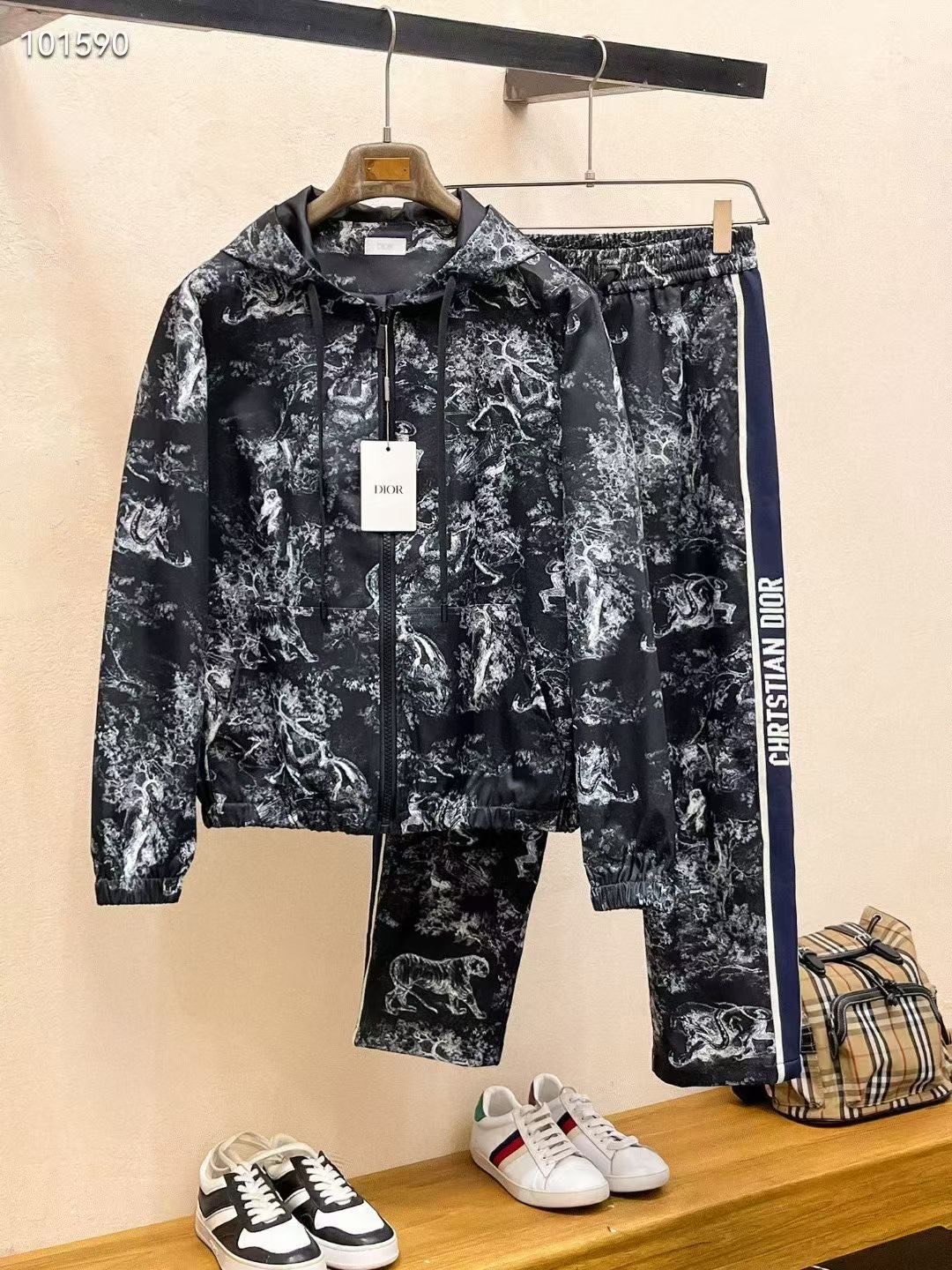 Premium Tracksuit Set - Image 2