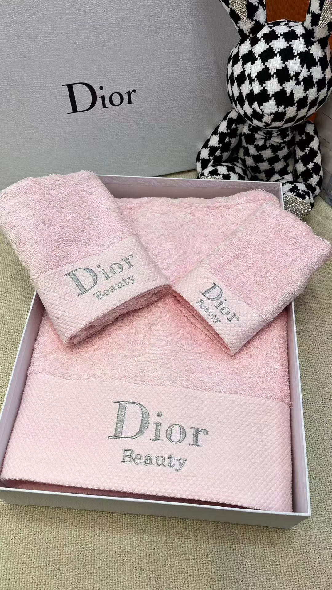 DIOR TOWEL SETS - Image 14
