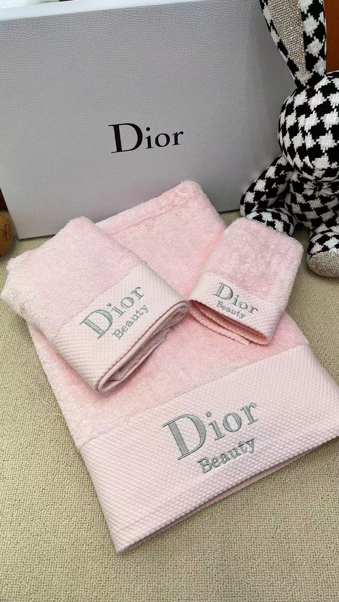 DIOR TOWEL SETS - Image 12