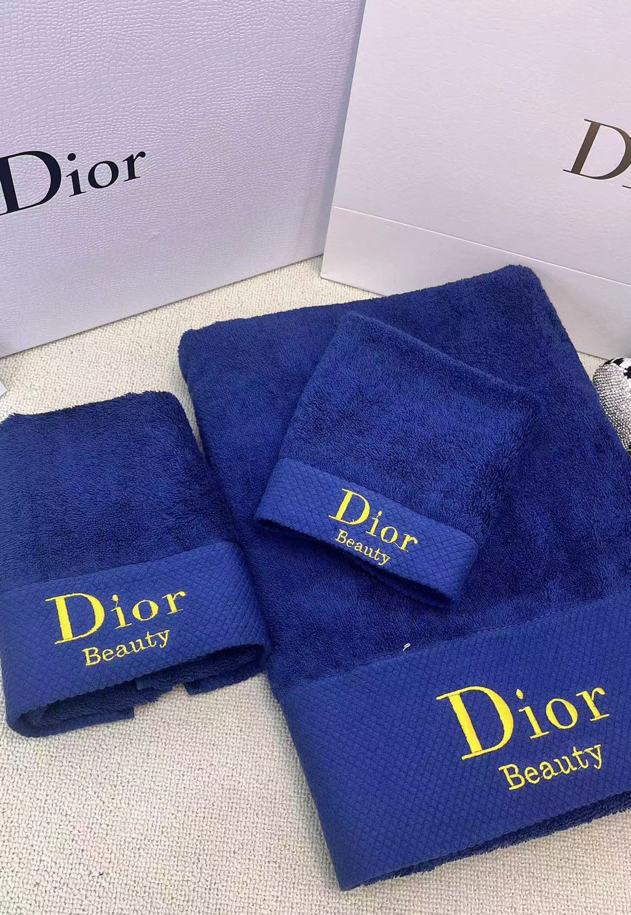 DIOR TOWEL SETS - Image 7
