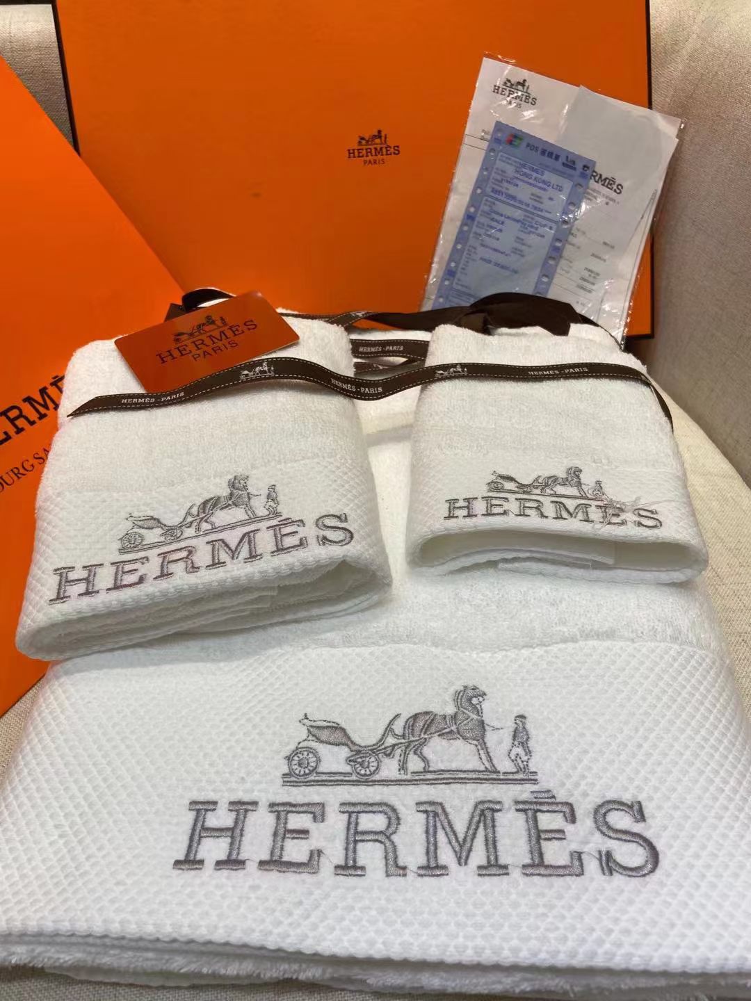 HERMES TOWEL SETS - Image 13