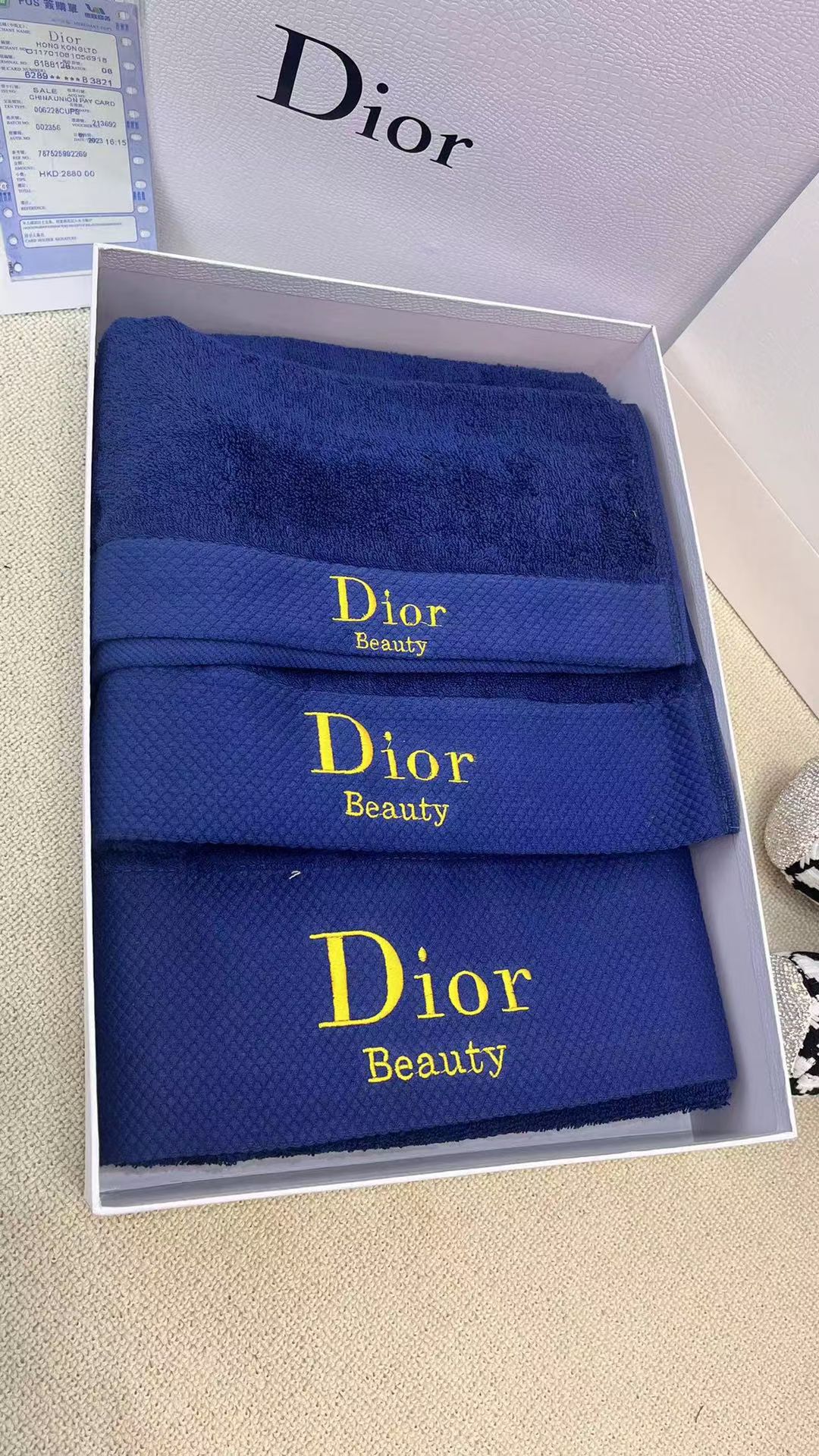 DIOR TOWEL SETS - Image 8