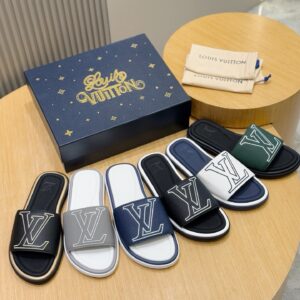 Louis Vuitton slippers